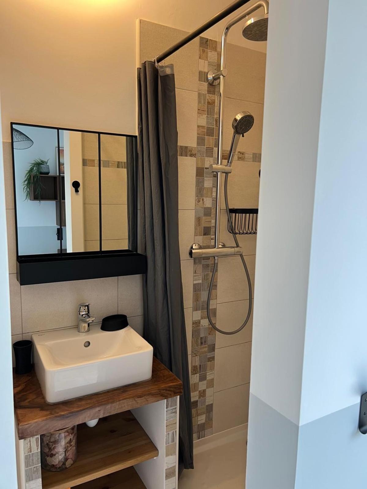 Apartment 4 Personnes Au Calme *